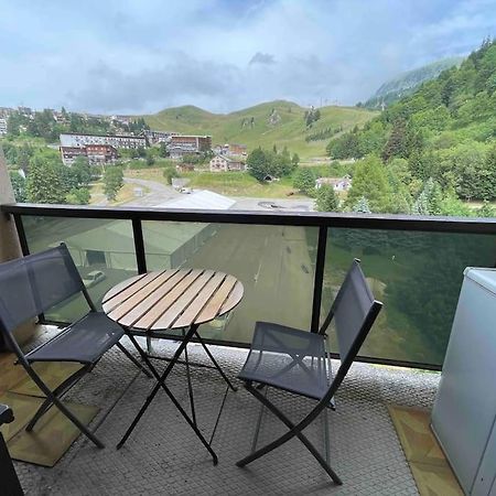 Studio Refait A Neuf Avec Balcon - Famille - Parking Couvert Chamrousse Exterior photo