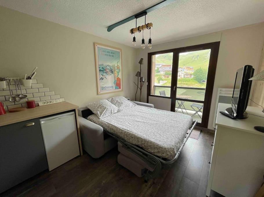 Studio Refait A Neuf Avec Balcon - Famille - Parking Couvert Chamrousse Exterior photo